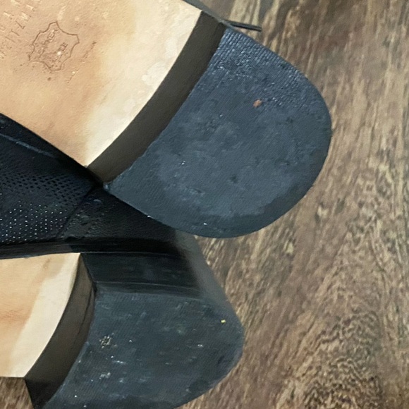 Stuart Weitzman Black Oxford Shoes with Broguing - Picture 5 of 7